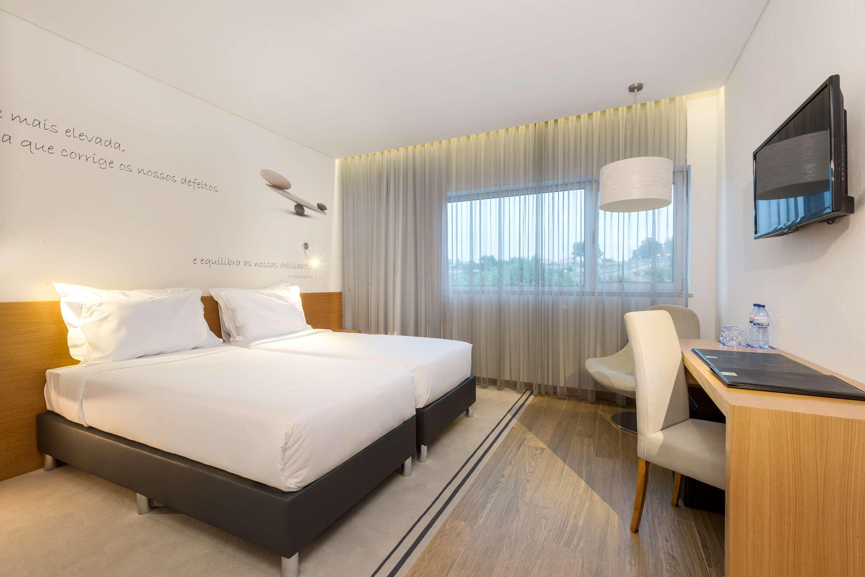 Tryp By Wyndham Leiria Hotel Luaran gambar