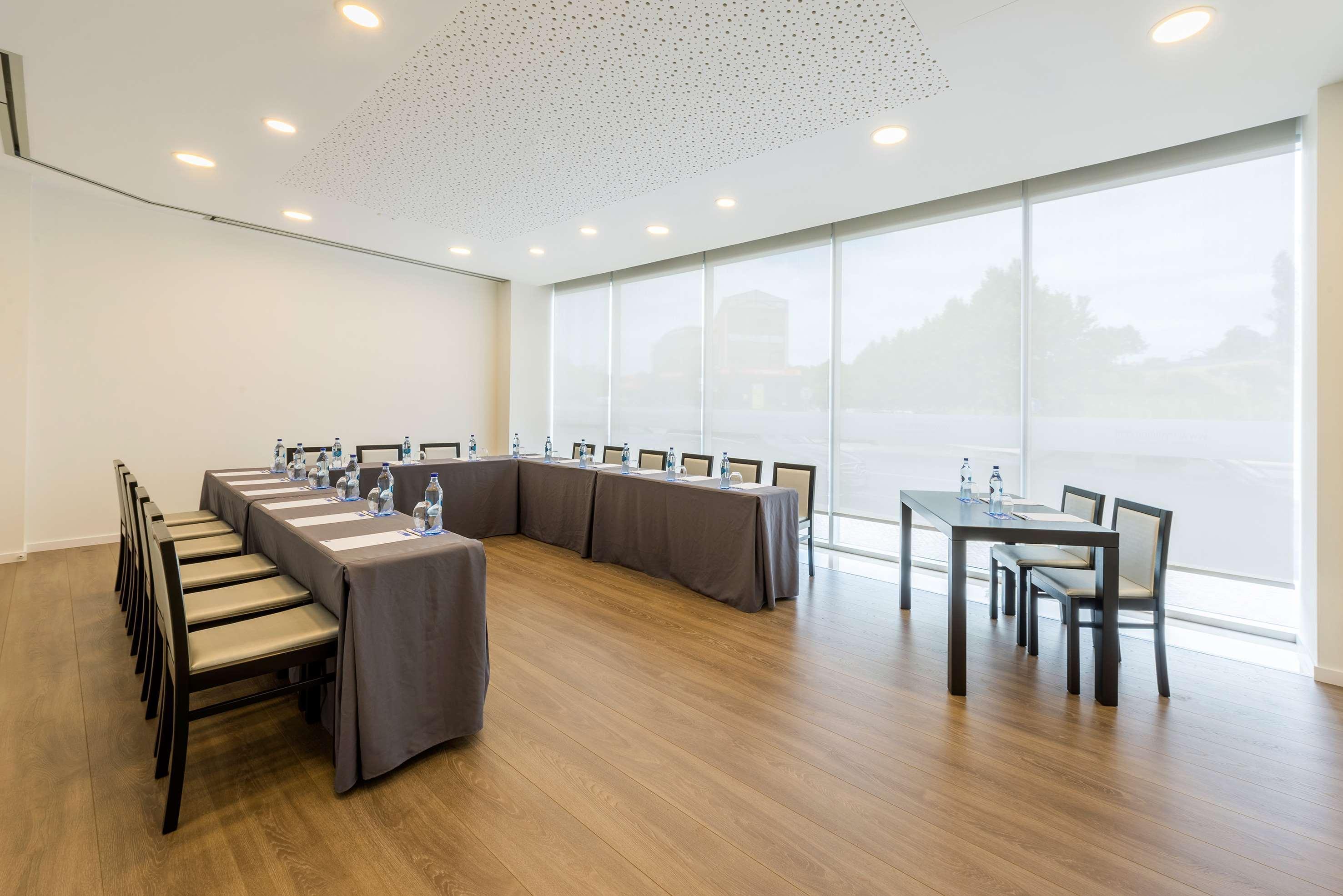 Tryp By Wyndham Leiria Hotel Luaran gambar