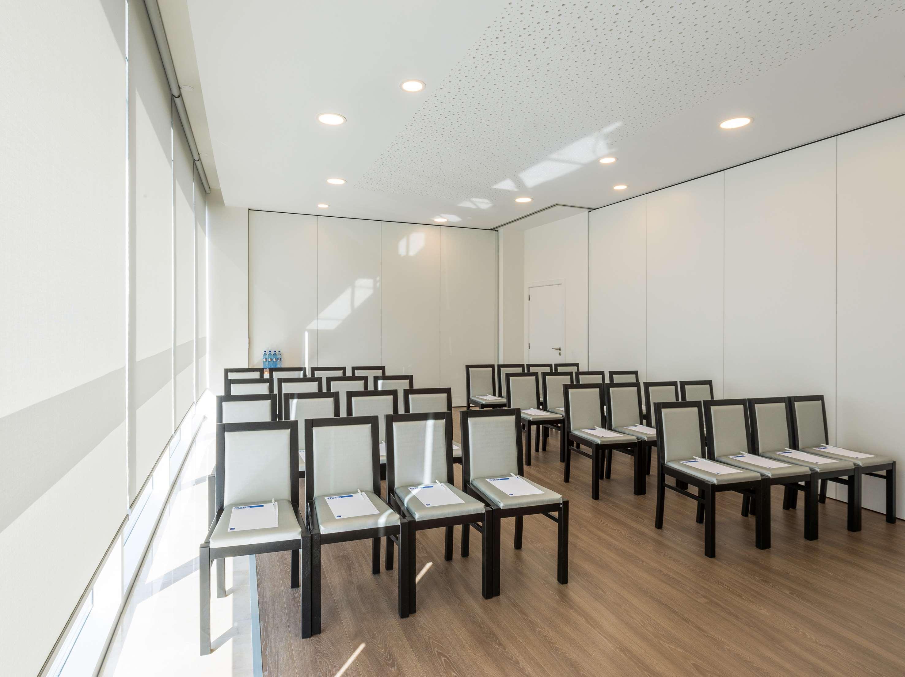 Tryp By Wyndham Leiria Hotel Luaran gambar